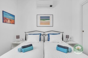 2 bedrooms, iron/ironing board, WiFi, bed sheets