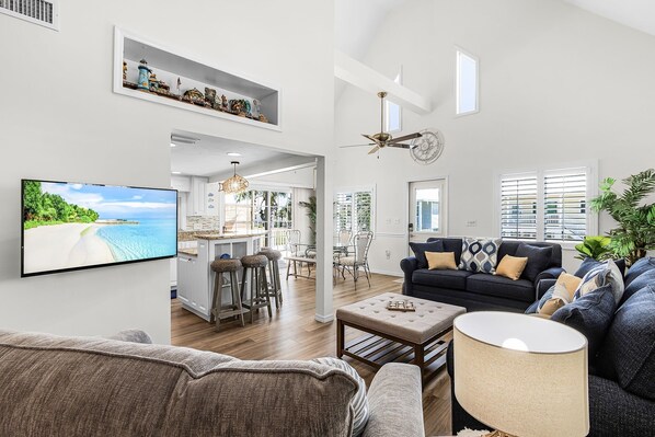 Smart TV, books - 249 Into The Mystic: 3BR/3BA Pool Home! (Fort Myers Beach)