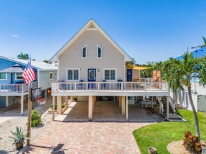 Exterior - 249 Into The Mystic: 3BR/3BA Pool Home! (Fort Myers Beach)