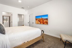 Silitysrauta/-lauta, ilmainen Wi-Fi, vuodevaatteet