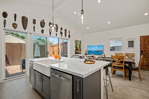 Interior - NEW Rustic Villa – 2BD, 2BA Close to Beach and Everything! (Santa Barbara)