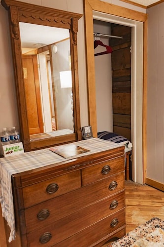 Aspen Room Serene Retreat at Columbine