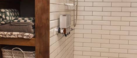 Studio | Bathroom
