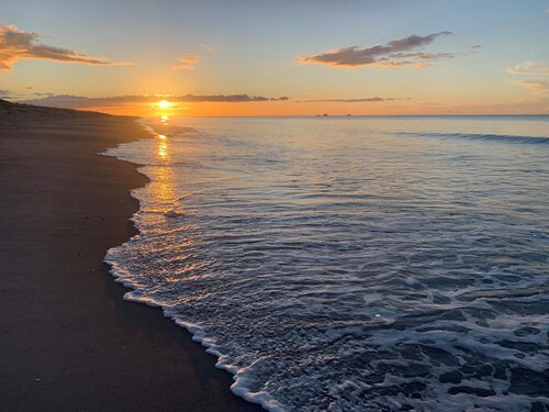 Private Coastal Sanctuary, Next to the beach!