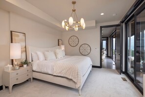 6 Schlafzimmer, Bügeleisen/Bügelbrett, kostenloses WLAN, Bettwäsche