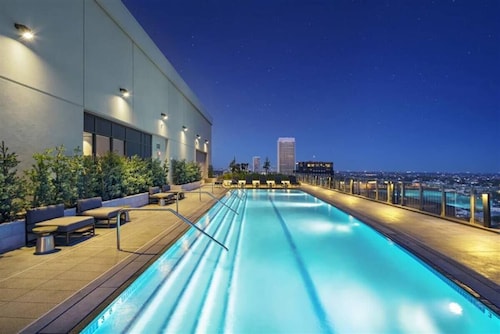 Visit LA in Ultra Luxury with Breathtaking Views