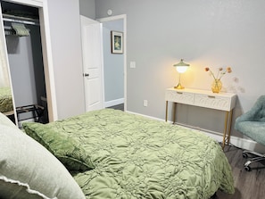 1 bedroom, WiFi, bed sheets