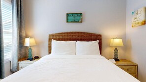 5 bedrooms, free WiFi, bed sheets