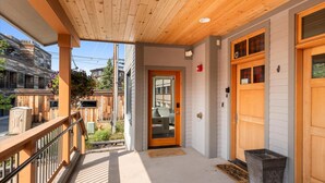 Exterior detail - Cozy 2 bedroom Condo in Downtown Whitefish! Walking distance to everything! (Whitefish)