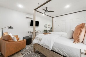 Estudio, 1 cama de matrimonio grande (Village of SoWal B257)