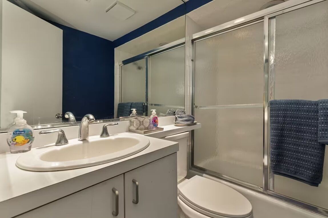 Towels, soap, toilet paper