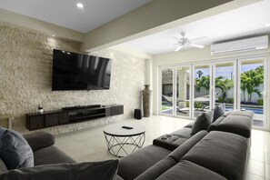 Smart TV