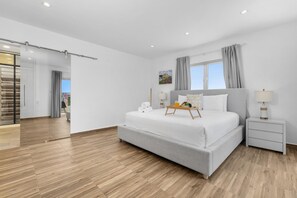 4 chambres, fer et planche à repasser, Wi-Fi