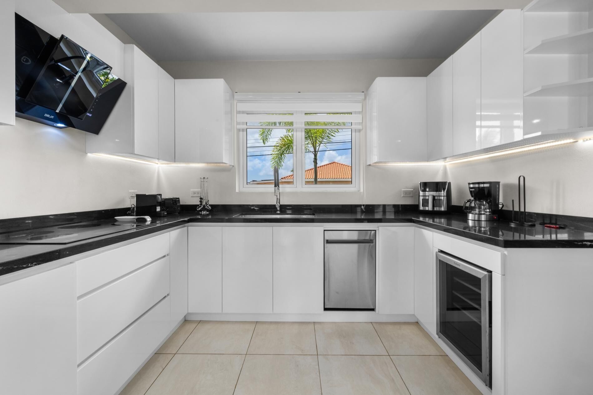 Fridge, microwave, oven, dishwasher