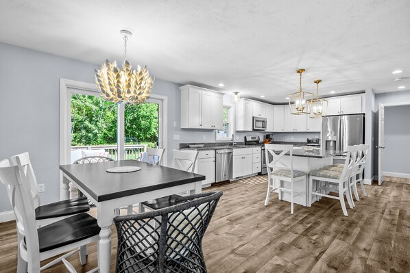 Dining - South Street Retreat: Luxury Cape Cod Escape (Harwich Port)