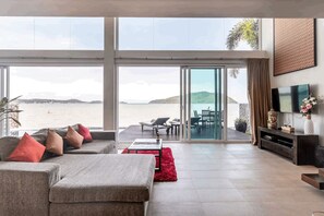 Smart TV, DVD player