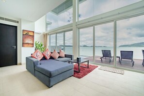 Smart TV, DVD player