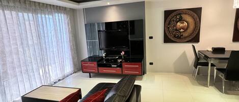 Smart-TV og DVD-spiller