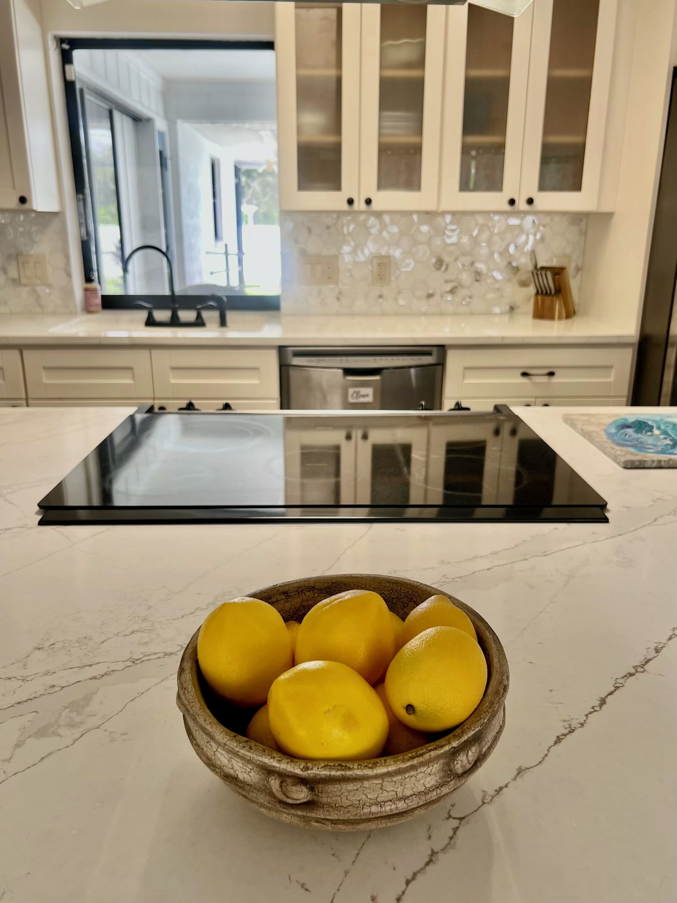Micro-ondas, fogão, cooktop, lava-louças