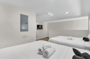 1 غرفة نوم ومكواة/لوح كي وواي فاي مجانًا وملاءات أسرّة