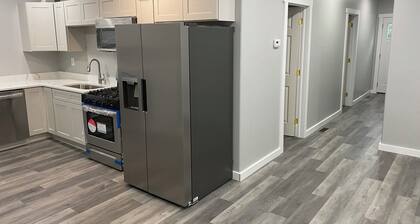 Cozy 3-bedroom apartment with AC in New York Mills