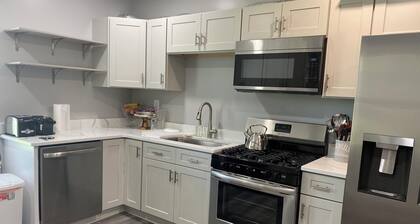Cozy 3-bedroom apartment with AC in New York Mills