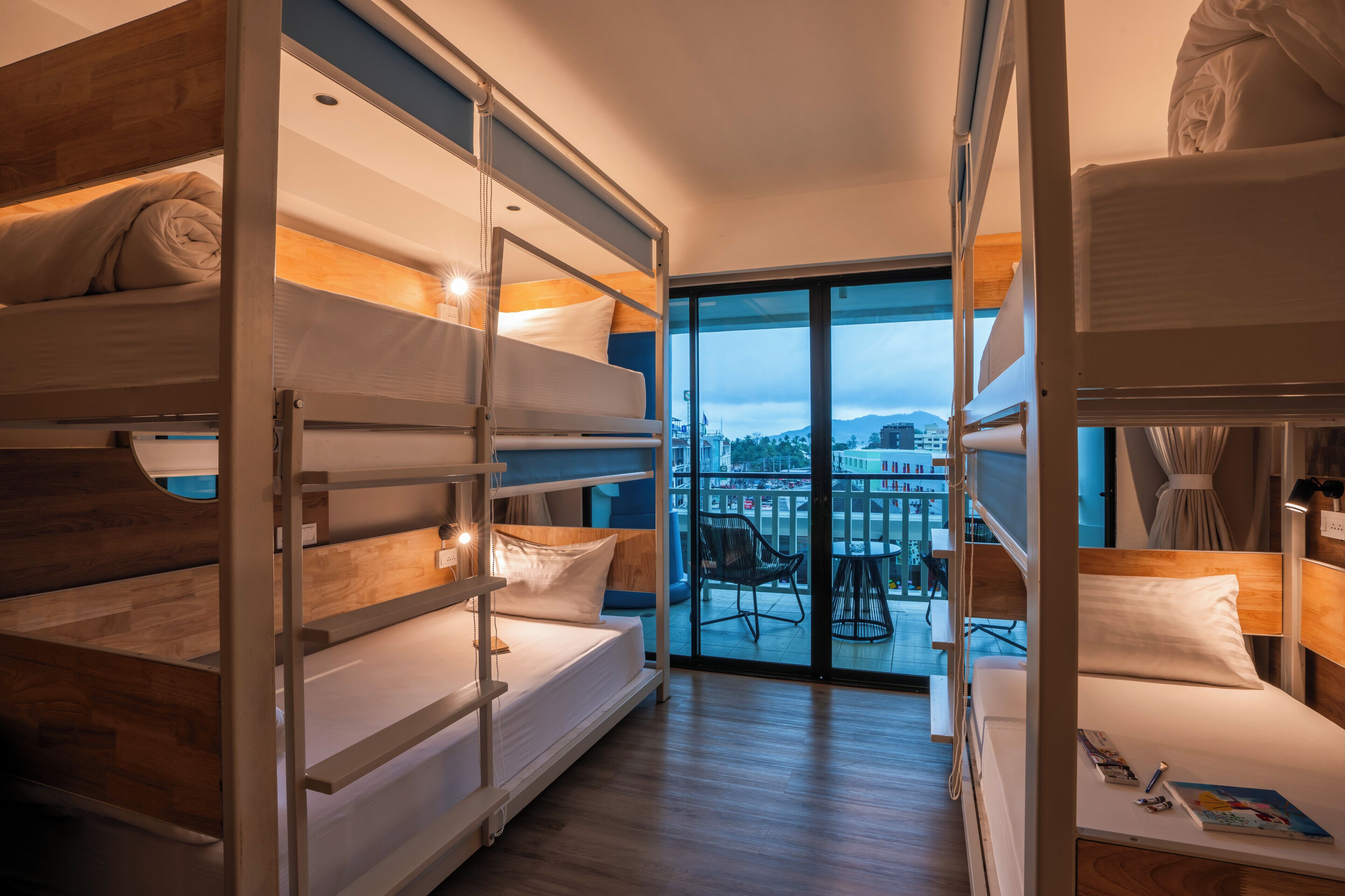 Deluxe 8 Bed Mixed Dorm (Pool View)