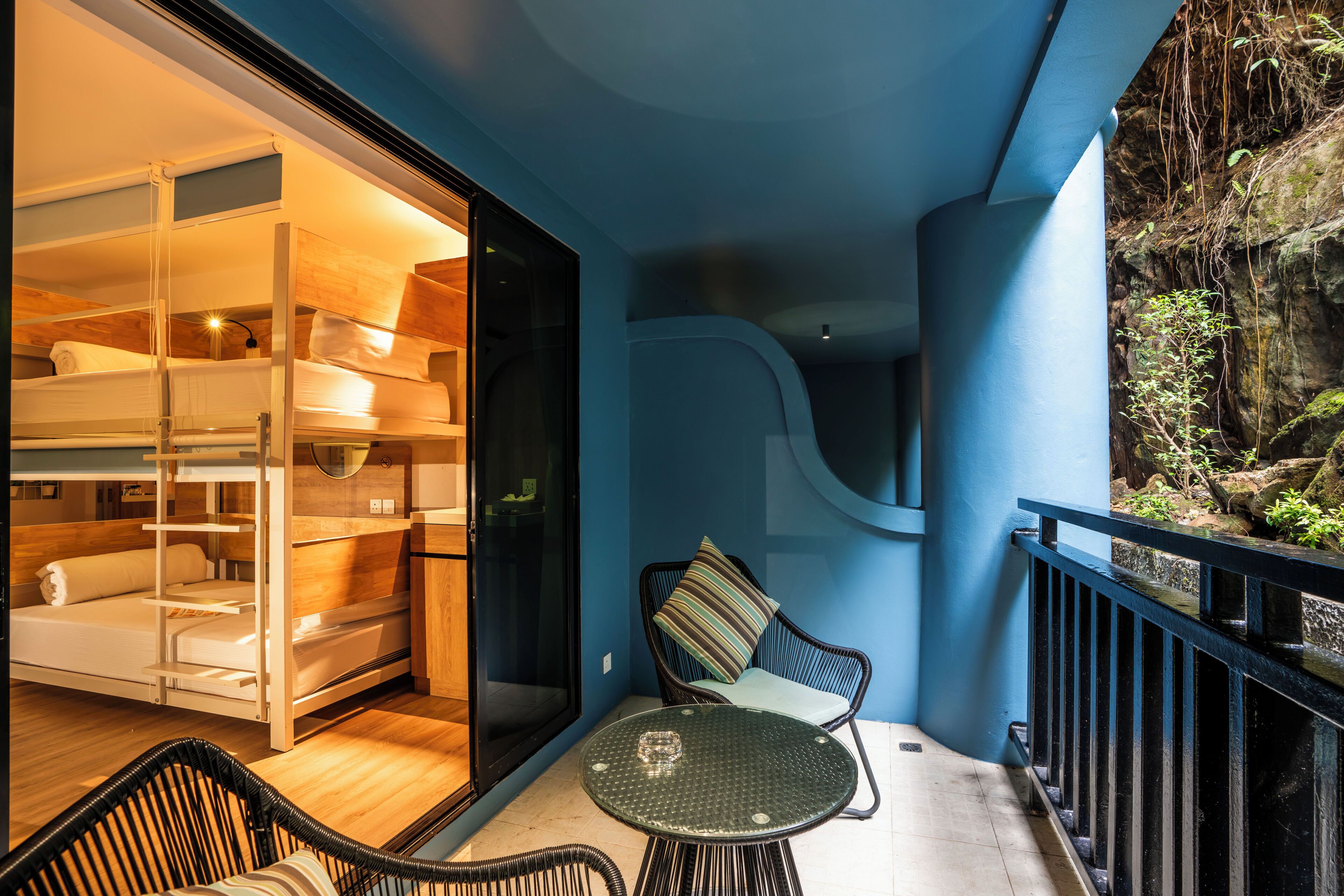 Deluxe 10 Bed Dorm Room (Garden View)