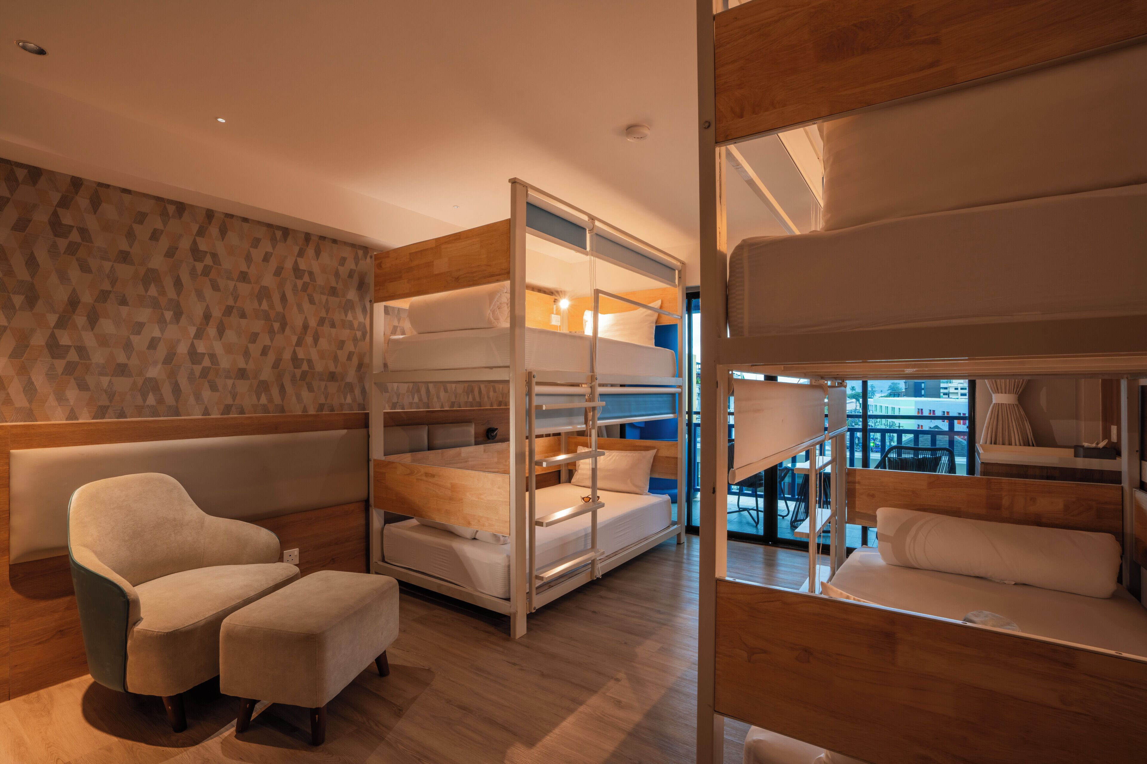 Deluxe 8 Bed Mixed Dorm (Pool View)