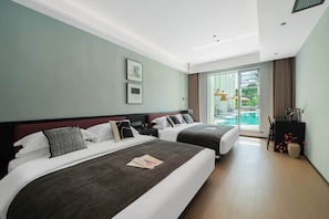 Superior Twin Room, Lanai, Pool View | Premium bedding, pillowtop beds, laptop workspace, soundproofing - MisooHi Hidden Realm Hotel (Huangshan)