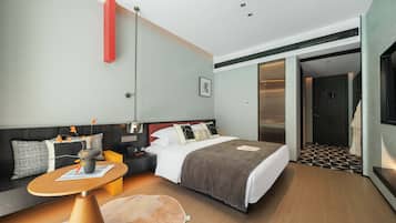 Ropa de cama de alta calidad y camas con pillow-top