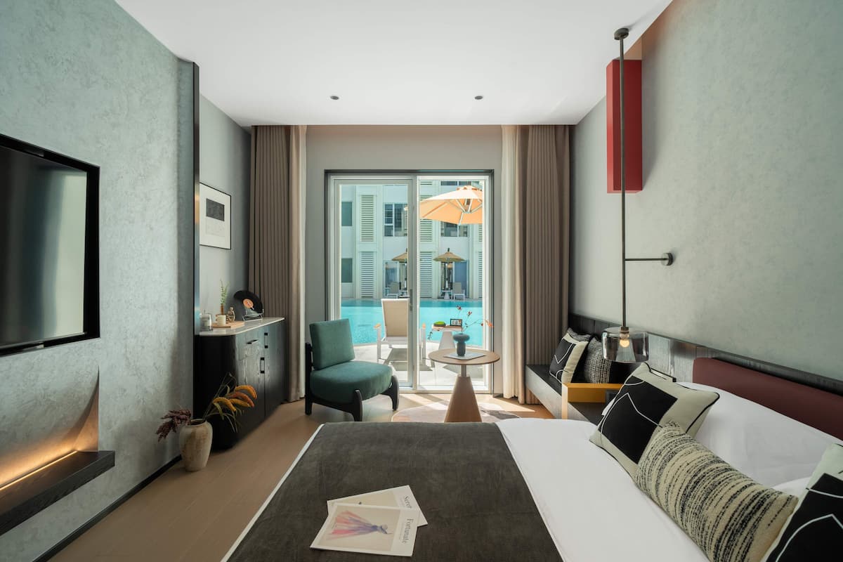 Superior Double Room Single Use, Pool View | Premium bedding, pillowtop beds, laptop workspace, free WiFi