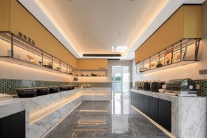 Free daily buffet breakfast