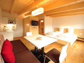 1 bedroom, Internet