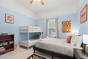 2 Schlafzimmer, Schreibtisch, kostenloses WLAN, Bettwäsche