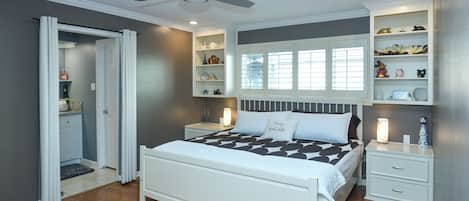 3 chambres, coffres-forts dans les chambres, fer et planche à repasser