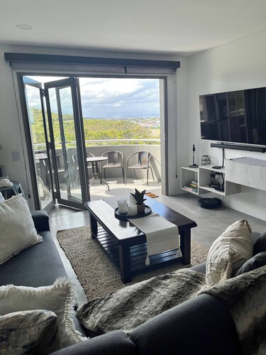 No Loadshedding Luxury apartment with AC in Mossel Bay