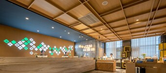 美爵盛捷國際酒店 (深圳科技園高新中區地鐵站店)