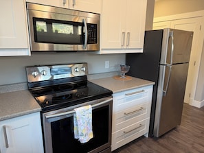 Microwave, oven, stovetop, dishwasher