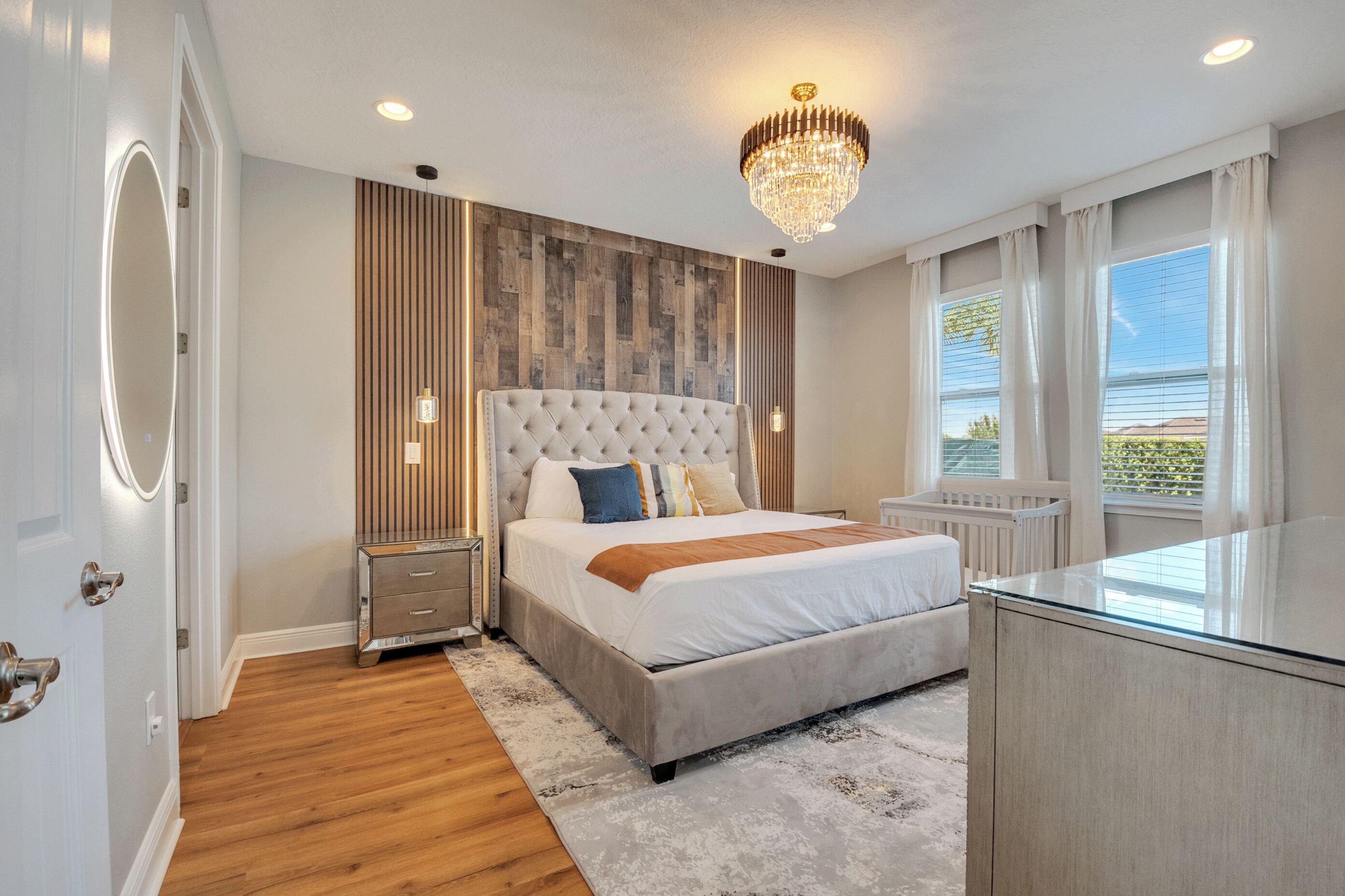 6 chambres, fer et planche à repasser, Wi-Fi gratuit, draps fournis