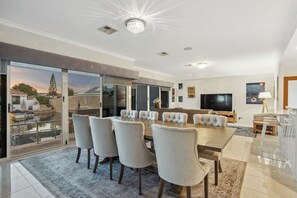 Dining - La Casa del Canal (Wannanup)