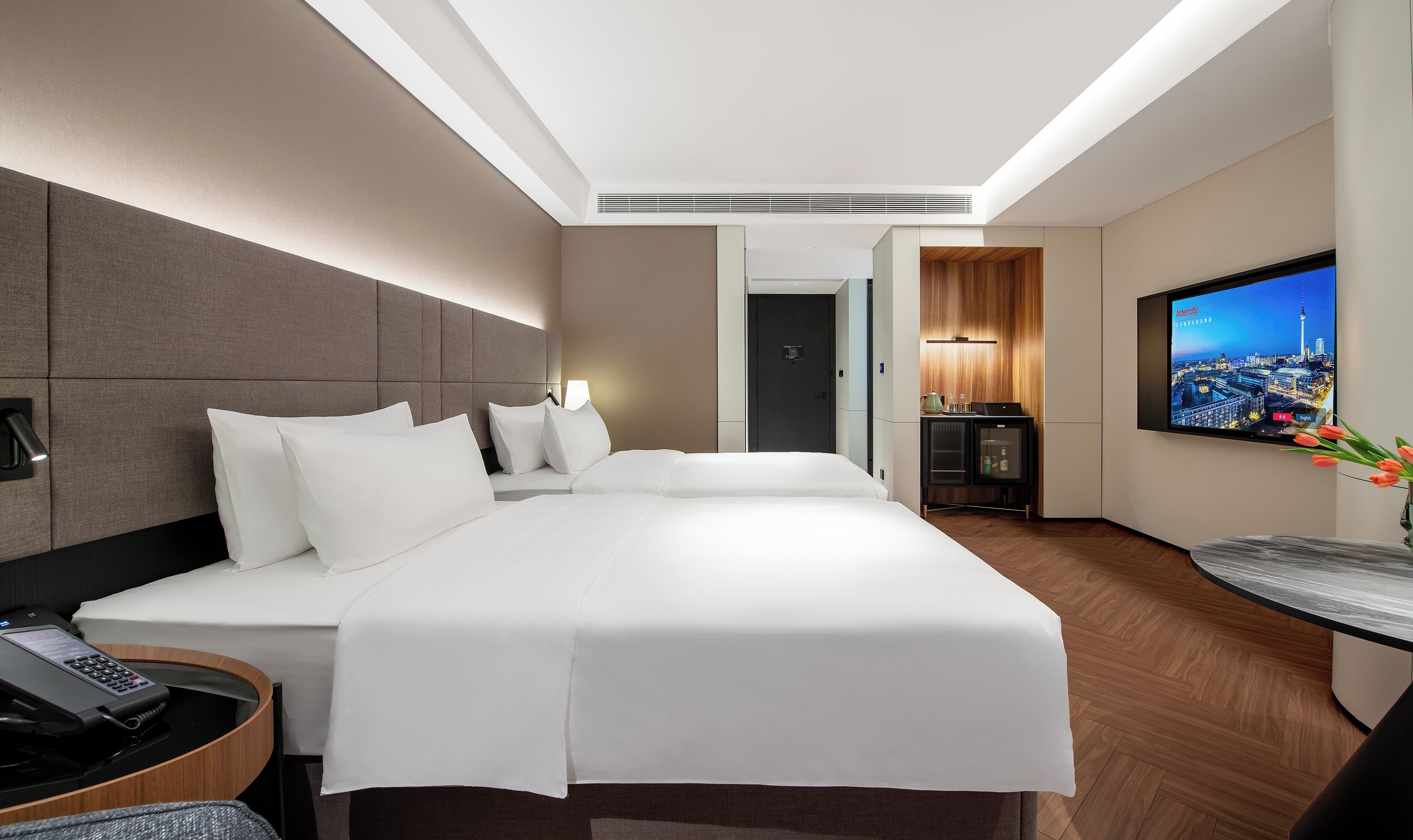 Standard Twin Room, City View | Desk, laptop workspace, blackout drapes, soundproofing