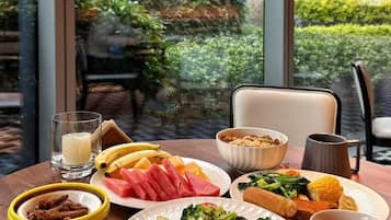 Bữa sáng buffet hàng ngày (78 CNY/mỗi người)