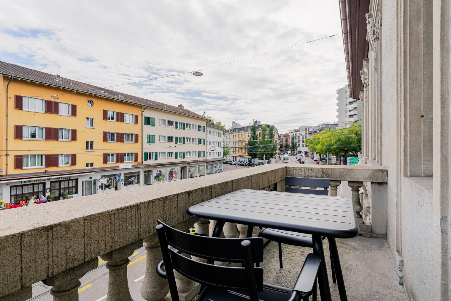 تناول الطعام بالخارج