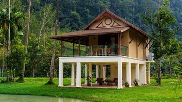 Lakeside Villa - East | Literie de qualité supérieure, minibar, coffres-forts dans les chambres
