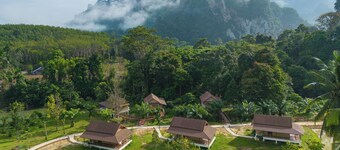 考索失落地平線度假村  