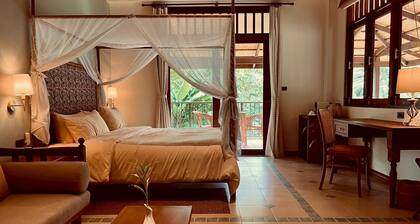 Lost Horizon Resort - Khao Sok