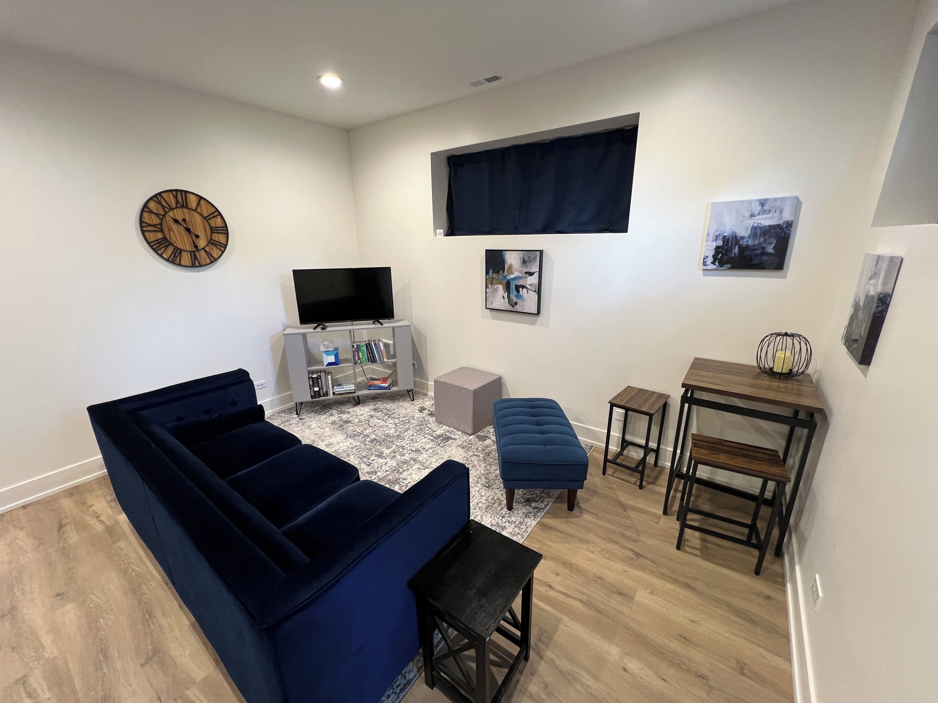 Stylish 2br Near Hyde Park, Uchicago & Lake - Chicago, IL