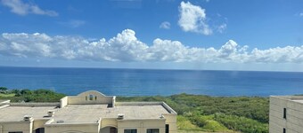 Charming 1-bedroom resort in lovely Trinity with AC