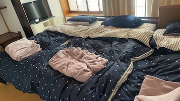 Huis, uitzicht op bergen